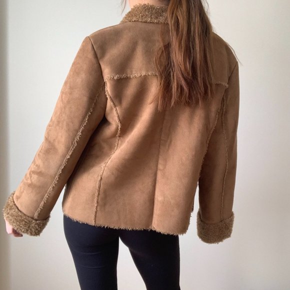 VINTAGE | CHEROKEE TAN SHEARLING SUEDE JACKET - Picture 3 of 13